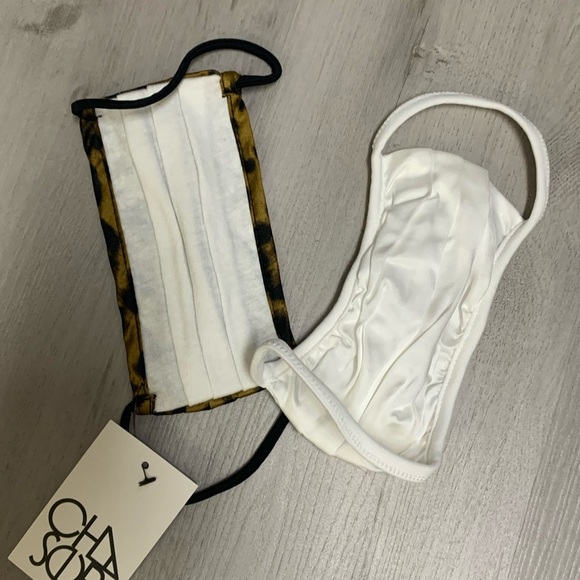 Set of 2 Face Masks from Chaser. - Picture 2 of 3